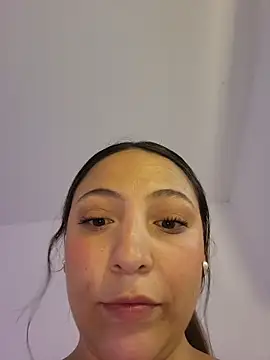 VickyHoult online show from October 14, 8:42 pm