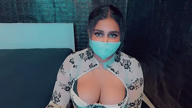 Snapshot of SonY_CaM chatting on January 1, 5:33 pm SonY CaM online show from January 1, 5:33 pm