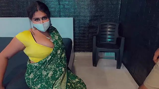 Snapshot of SonY_CaM chatting on January 19, 8:19 pm SonY CaM online show from January 19, 8:19 pm