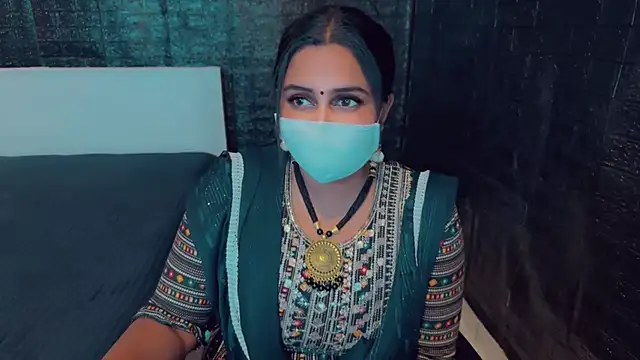 Snapshot of SonY_CaM chatting on February 1, 5:05 pm SonY CaM online show from February 1, 5:05 pm