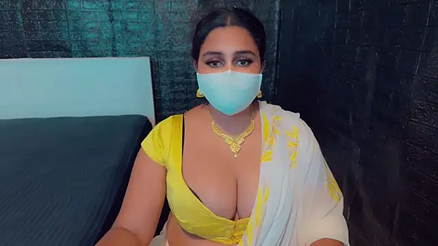 Snapshot of SonY_CaM chatting on February 3, 5:24 pm SonY CaM online show from February 3, 5:24 pm