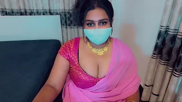 Snapshot of SonY_CaM chatting on April 10, 9:25 am SonY CaM online show from April 10, 9:25 am