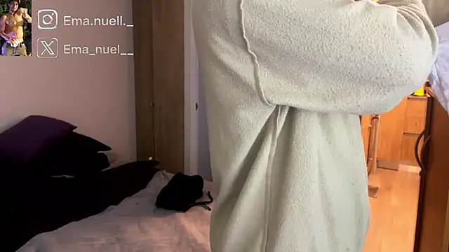 Emanuell   online show from May 8, 2:06 am