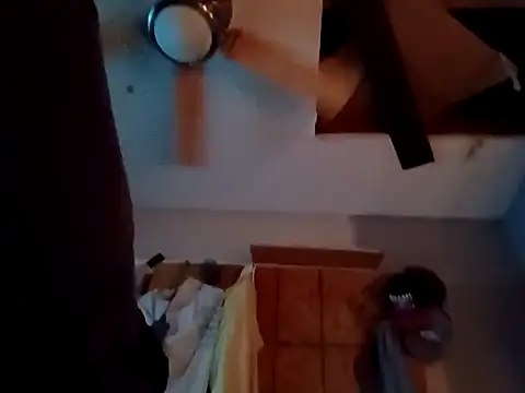 Snapshot of Jewfish420 chatting on December 2, 9:24 am Jewfish420 online show from December 2, 9:24 am