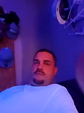 Snapshot of Jewfish420 chatting on December 5, 2:55 pm Jewfish420 online show from December 5, 2:55 pm