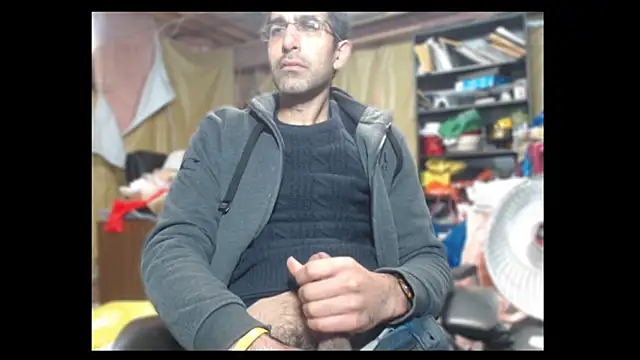 Snapshot of Gsmile1 chatting on December 24, 6:06 pm Gsmile1 online show from December 24, 6:06 pm