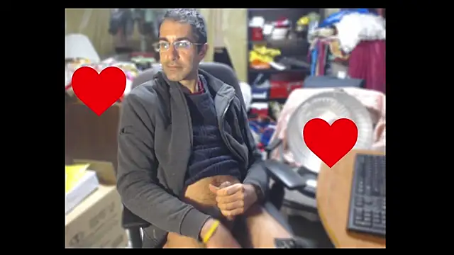 Snapshot of Gsmile1 chatting on January 17, 12:20 am Gsmile1 online show from January 17, 12:20 am