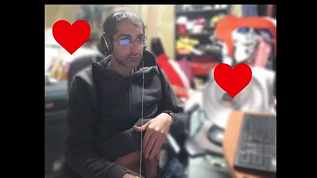 Snapshot of Gsmile1 chatting on January 27, 9:33 pm Gsmile1 online show from January 27, 9:33 pm