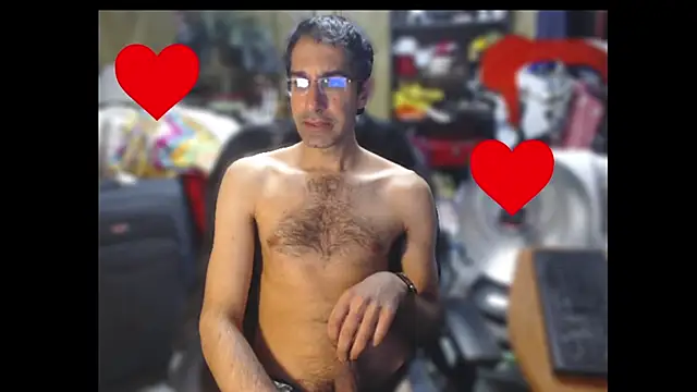 Snapshot of Gsmile1 chatting on February 15, 10:31 pm Gsmile1 online show from February 15, 10:31 pm