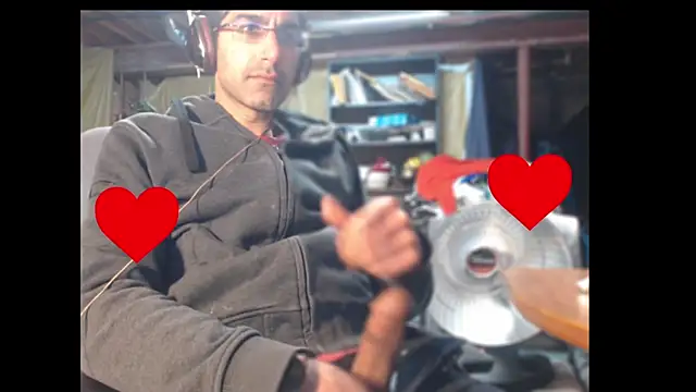 Snapshot of Gsmile1 chatting on March 1, 10:10 pm Gsmile1 online show from March 1, 10:10 pm