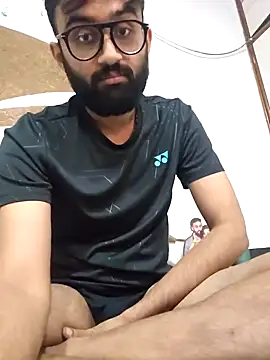 Snapshot of love4shownude chatting on January 7, 4:18 am love4shownude online show from January 7, 4:18 am