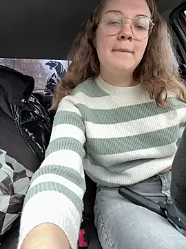 Snapshot of Sweet_Monro chatting on January 9, 10:52 am Sweet Monro online show from January 9, 10:52 am