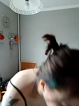 LazyTanukii online show from October 27, 6:28 am