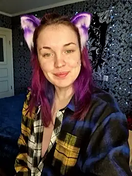 LazyTanukii online show from May 3, 7:14 am