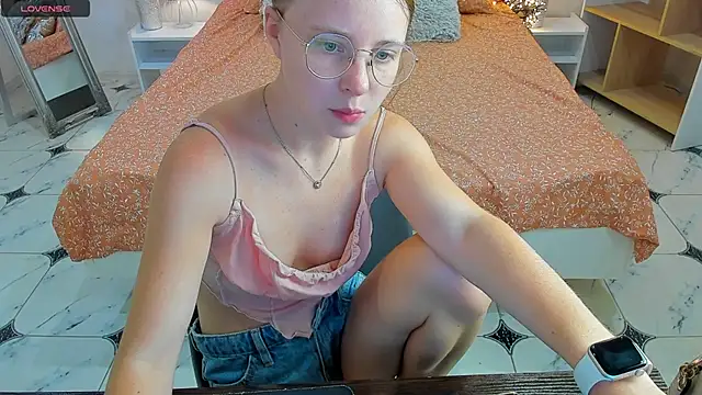 CharmedDoll online show from September 16, 12:28 pm