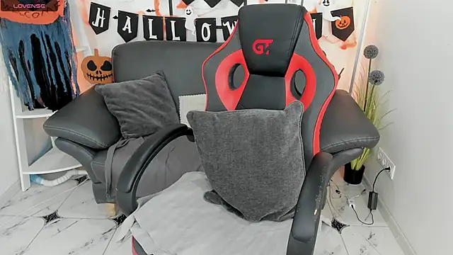 CharmedDoll online show from October 17, 6:27 am