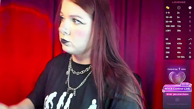Snapshot of auroralatexprincess chatting on May 4, 3:52 pm auroralatexprincess online show from May 4, 3:52 pm
