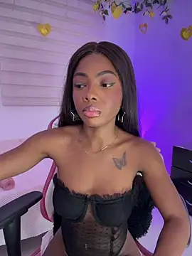 Snapshot of Vane_Rossee chatting on July 8, 12:26 am Vane Rossee online show from July 8, 12:26 am