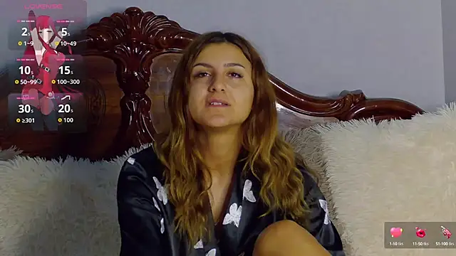 NicolePlay online show from September 26, 5:00 am