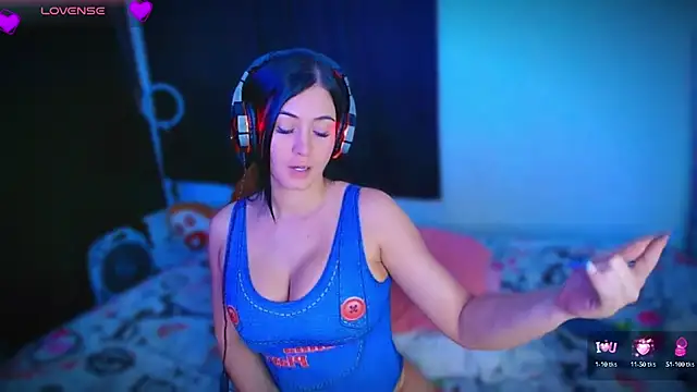 Snapshot of Mishukitty chatting on October 9, 2:59 pm Mishukitty online show from October 9, 2:59 pm