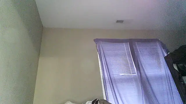 Snapshot of RinsingWood84 chatting on February 10, 12:53 pm RinsingWood84 online show from February 10, 12:53 pm