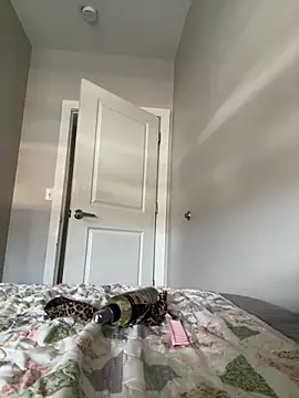 Snapshot of DancingLemonade chatting on March 9, 8:35 pm DancingLemonade online show from March 9, 8:35 pm