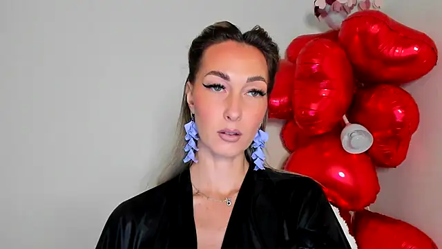 StarryHanna online show from February 19, 7:21 pm