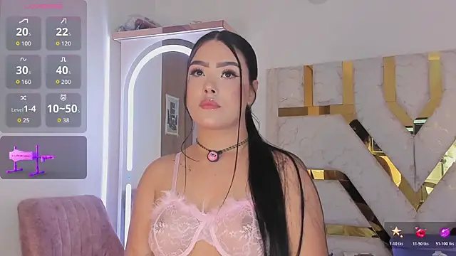 Snapshot of sophy_champagne chatting on March 5, 12:17 am sophy champagne online show from March 5, 12:17 am