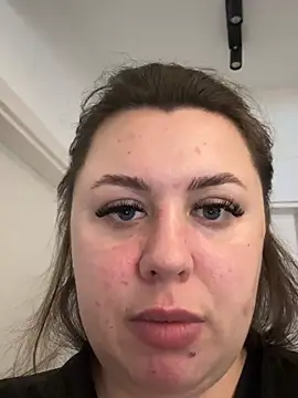 Snapshot of Sara_Slow chatting on July 19, 4:22 pm Sara Slow online show from July 19, 4:22 pm