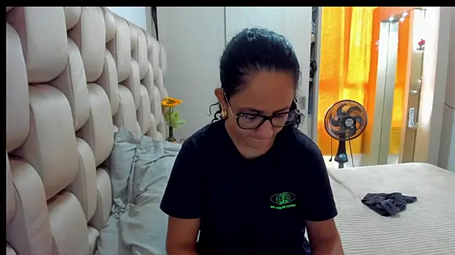 Snapshot of alaskmiller1 chatting on December 15, 4:37 pm alaskmiller1 online show from December 15, 4:37 pm