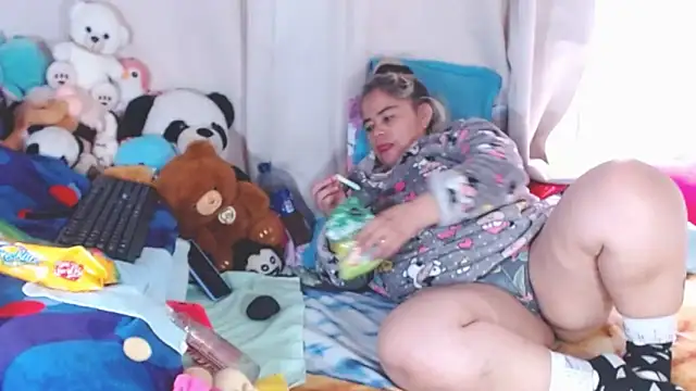 estrellita fugaz16x online show from September 19, 8:31 pm