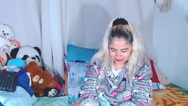 estrellita fugaz16x online show from October 1, 4:29 am