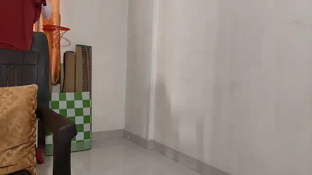 Snapshot of captain_juicyprecum chatting on September 28, 4:40 am captain juicyprecum online show from September 28, 4:40 am