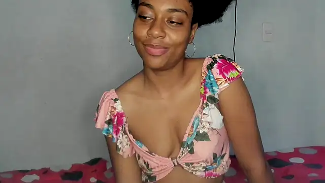 thaimy  online show from September 21, 3:57 pm