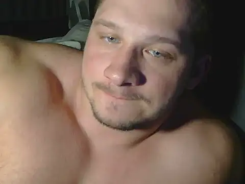 LionEdwin online show from March 25, 4:46 pm