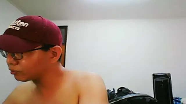 Snapshot of poter77112 chatting on March 31, 6:19 pm poter77112 online show from March 31, 6:19 pm