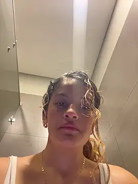 alana15 online show from December 15, 1:22 pm
