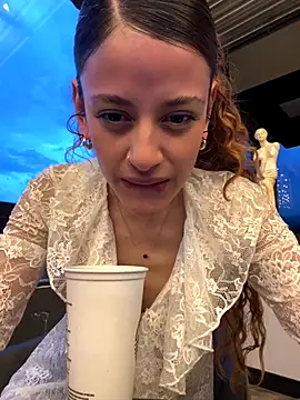 alana15 online show from October 9, 10:52 pm