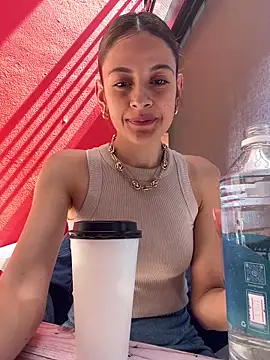 alana15 online show from May 9, 6:57 pm