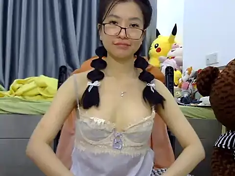 Snapshot of Cute_Ruby01 chatting on December 29, 5:12 pm Cute Ruby01 online show from December 29, 5:12 pm