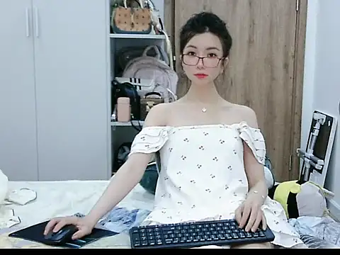 Cute Ruby01 online show from November 29, 12:08 pm