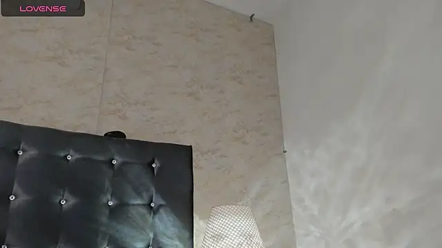 Snapshot of angelGgold chatting on January 30, 6:00 pm angelGgold online show from January 30, 6:00 pm