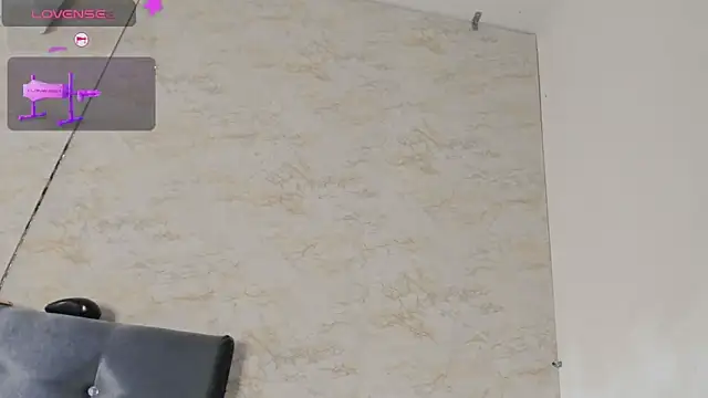 Snapshot of angelGgold chatting on February 6, 3:20 pm angelGgold online show from February 6, 3:20 pm