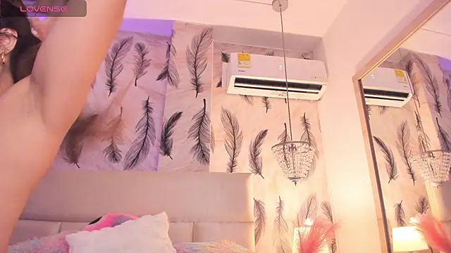 Vivi prinncess online show from February 17, 11:44 pm