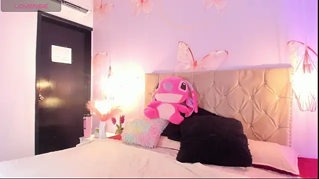 Vivi prinncess online show from April 2, 1:14 am