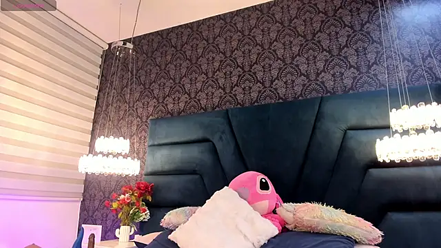 Vivi prinncess online show from May 13, 11:44 pm