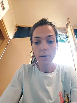 Snapshot of JoLeNe27 chatting on September 19, 4:47 am JoLeNe27 online show from September 19, 4:47 am