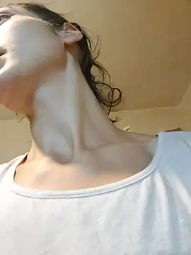 Snapshot of JoLeNe27 chatting on October 10, 6:12 am JoLeNe27 online show from October 10, 6:12 am