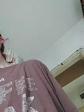 JoLeNe27 online show from May 17, 6:22 am