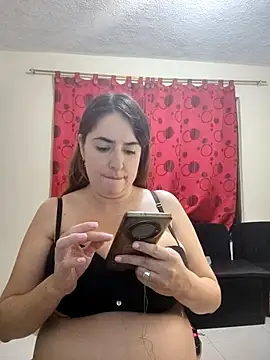 Snapshot of rosahills chatting on December 28, 6:17 am rosahills online show from December 28, 6:17 am